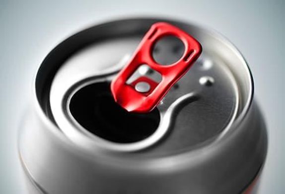 5- المشروبات الغازية تظهر الأبحاث أن من يشربون الكثير من المشروبات الغازية أكثر عرضة للإصابة بمرض الكبد الدهني غير الكحولي، 