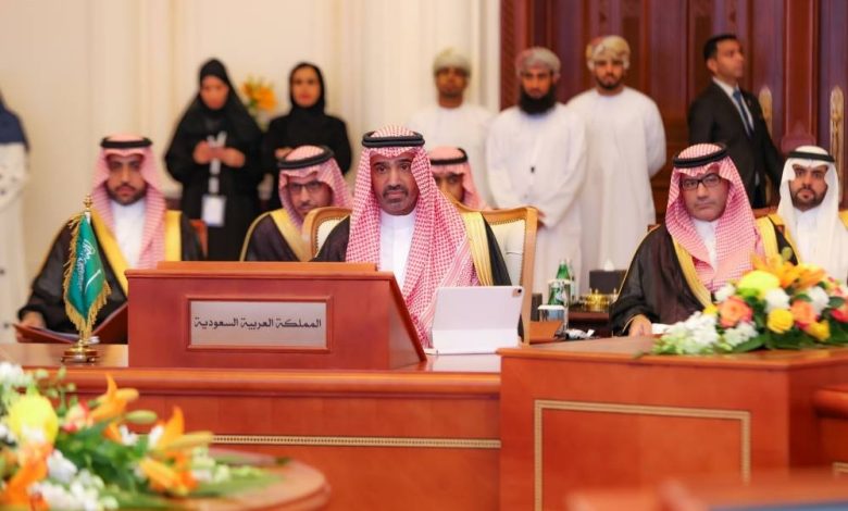 وزير «الموارد البشرية»: احتساب مواطني دول الخليج ضمن نسب التوطين