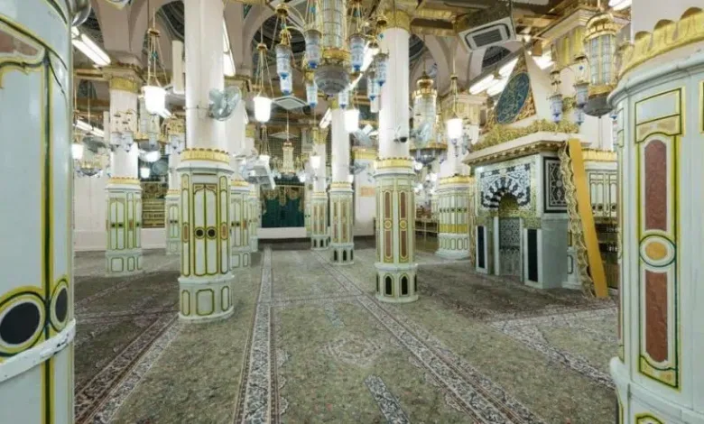 تناغم القطاعات واكتمال الاستعدادات لصلاة الجمعة في الحرمين الشريفين تناغم القطاعات واكتمال الاستعدادات لصلاة الجمعة في الحرمين الشريفين