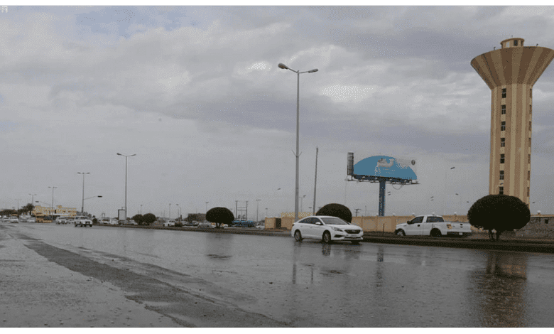 «الأرصاد» عن طقس الجمعة: فرصة لأمطار رعدية على أجزاء من 4 مناطق