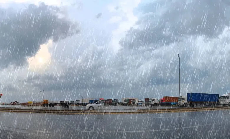 طقس الثلاثاء.. أمطار رعدية ورياح مثيرة للأتربة على عدة مناطق بالمملكة