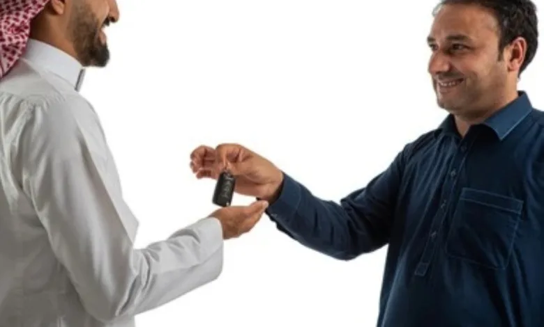 "عقوبات" لمُمكن الأجنبي من "اسمه وسجله" التجاري