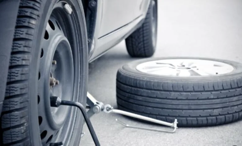 إرشادات عند انفجار إطار المركبة إرشادات عند انفجار إطار المركبة