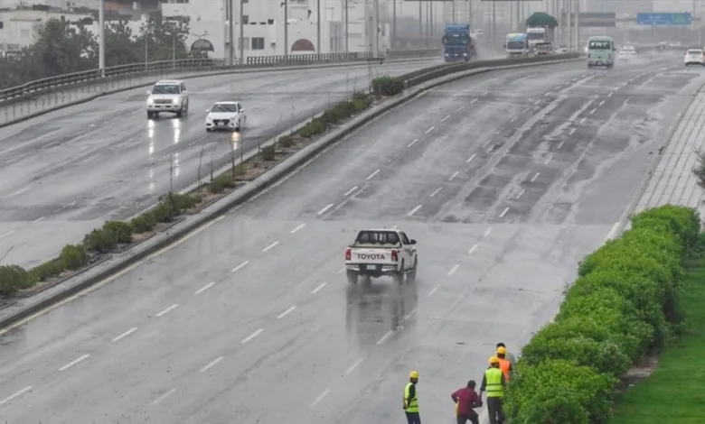 طقس اليوم.. أمطار مستمرة على 5 مناطق