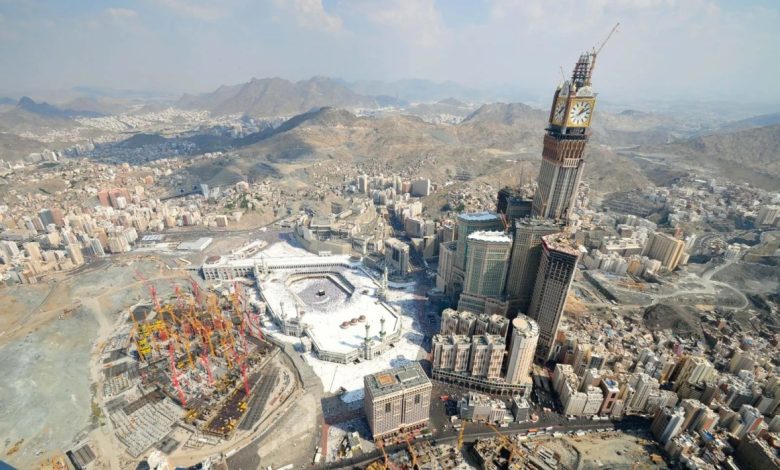 أجواء ممطرة بعدة مناطق وحرارة مرتفعة بمكة أجواء ممطرة بعدة مناطق وحرارة مرتفعة بمكة