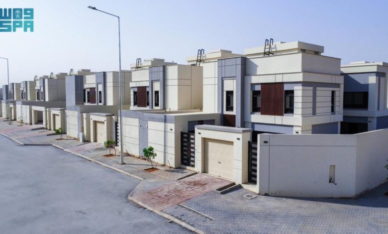 تسليم 30 ألف وحدة "سكنية" للمواطنين تسليم 30 ألف وحدة "سكنية" للمواطنين