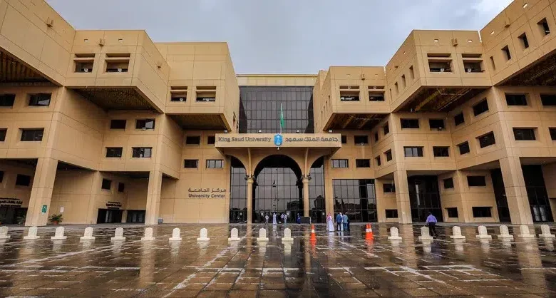 10 جامعات تودع مكافأة سبتمبر