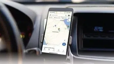 بدء تطبيق قرار إيقاف حساب سائق تطبيقات نقل الركاب