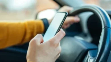 المرور : 5 مخاطر لاستخدام الهاتف أثناء القيادة