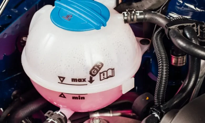 4 خطوات لفحص سائل تبريد المحرك وهذه وظائفه 4 خطوات لفحص سائل تبريد المحرك وهذه وظائفه