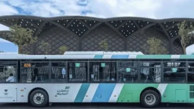 حافلات المدينة توفر مسارين إلى المسجد النبوي على مدار 24 ساعة