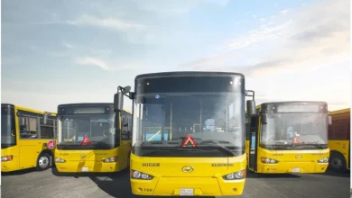 2000 ريال عقوبة انشغال سائق الحافلة المدرسية بالجوال