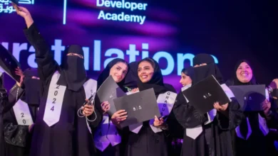 “أبل” تسلّط الضوء على خريجات أكاديمية مطوري أبل
