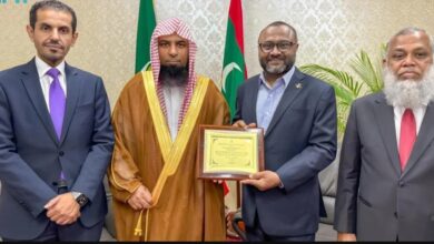 المالديف تمنح آل الشيخ درع الشخصية الداعمة للوسطية والتسامح