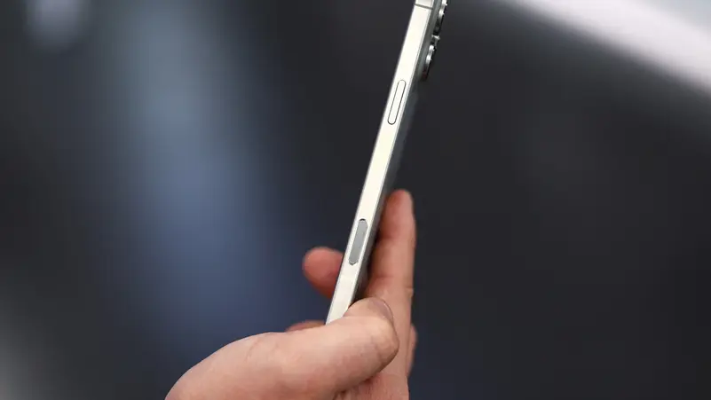 بشأن بطارية iPhone 17 Air فائق النحافة! بشأن بطارية iPhone 17 Air فائق النحافة!