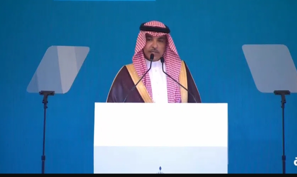 وزير الإعلام: السعودية طوعت الذكاء الاصطناعي لإدارة الحشود ولن نسمح بأي مخالفات وزير الإعلام: السعودية طوعت الذكاء الاصطناعي لإدارة الحشود ولن نسمح بأي مخالفات