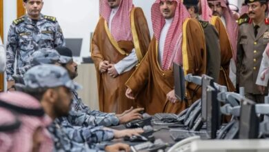 وزير الداخلية يزور المسجد النبوي ويتفقد مركز العمليات