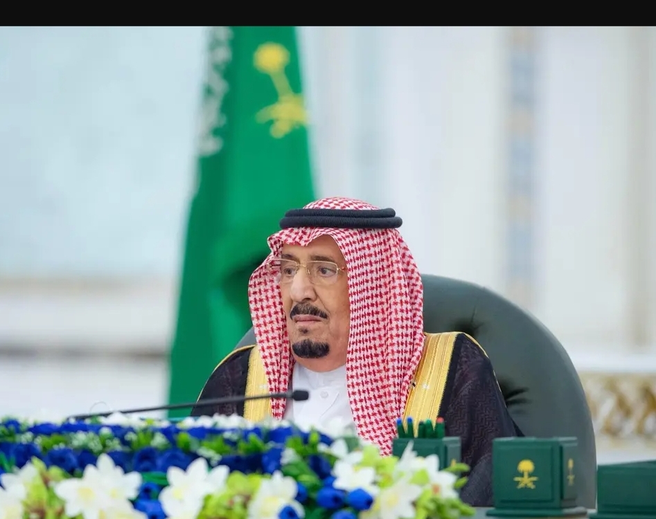 خادم الحرمين الشريفين يرأس جلسة مجلس الوزراء خادم الحرمين الشريفين يرأس جلسة مجلس الوزراء