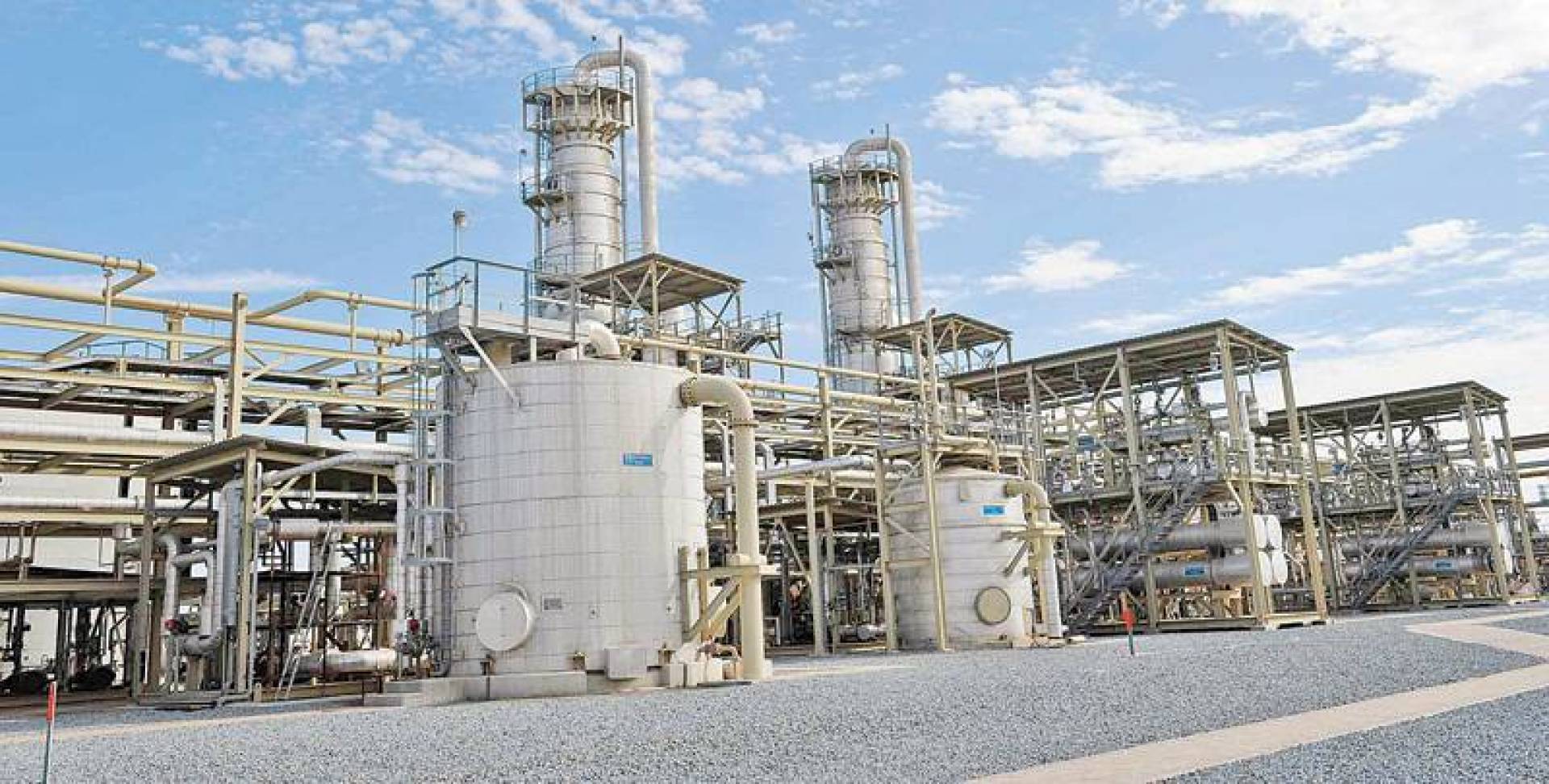 حكومتا السعودية والكويت تعلنان اكتشافًا بتروليًا جديدًا في المنطقة المقسومة حكومتا السعودية والكويت تعلنان اكتشافًا بتروليًا جديدًا في المنطقة المقسومة