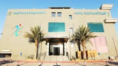 إحالة مندوب في الرياض إلى النيابة لبيعه مستحضرًا صيدلانيًا مغشوشًا