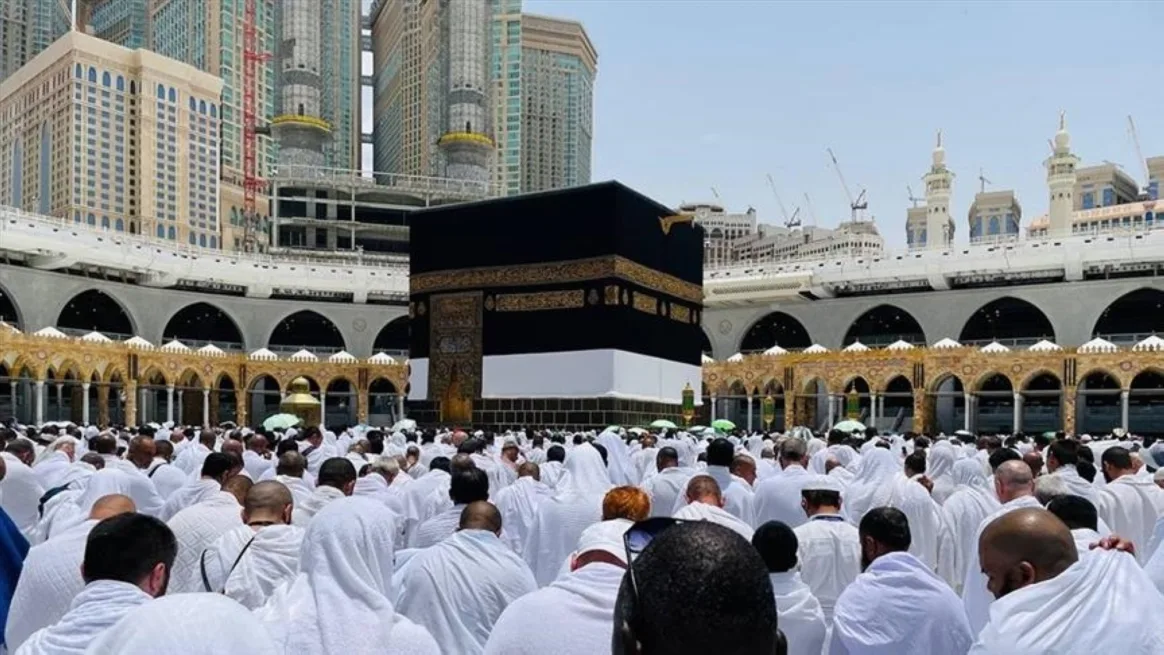 بَدْء إصدار تأشيرات العمرة 14 ذي الحجة بَدْء إصدار تأشيرات العمرة 14 ذي الحجة