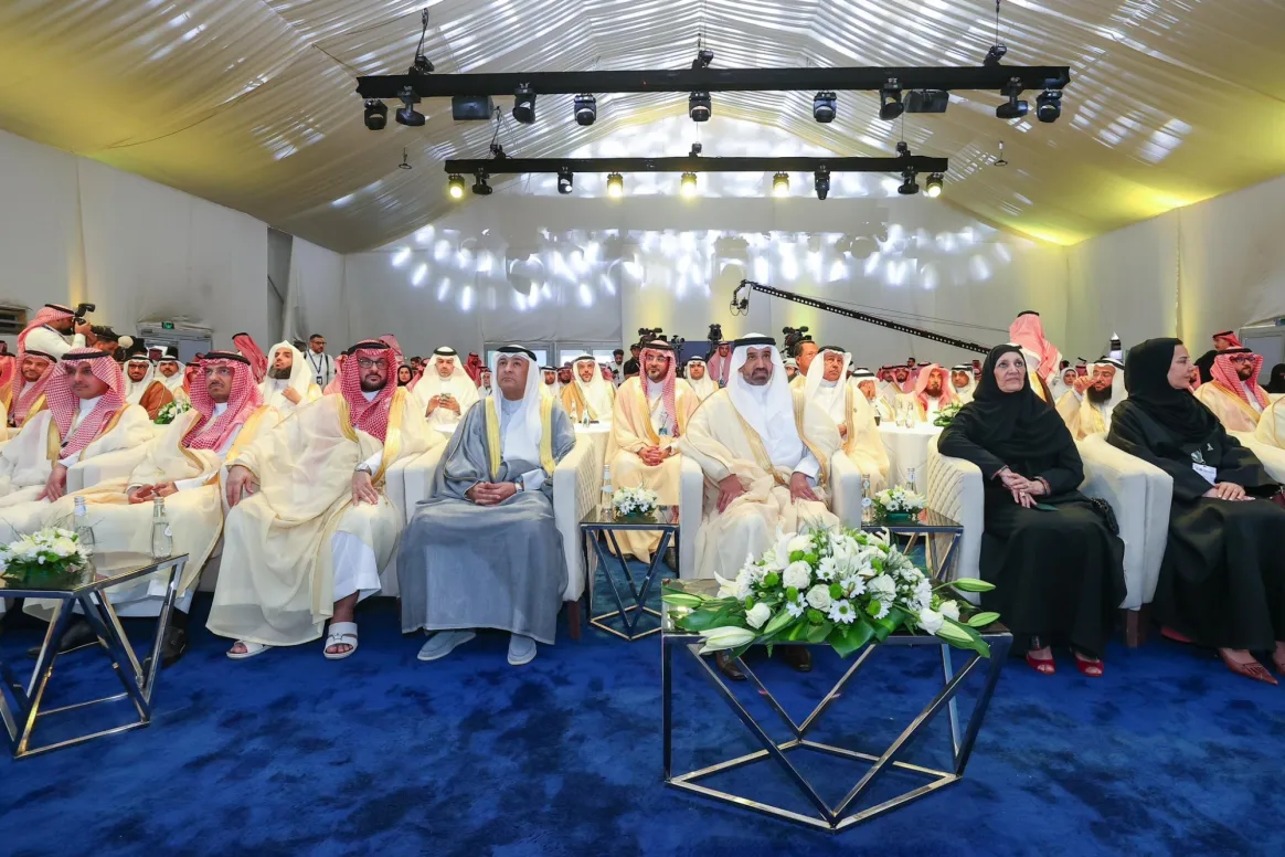 إطلاق مبادرة رخصة العمل التطوعي إطلاق مبادرة رخصة العمل التطوعي