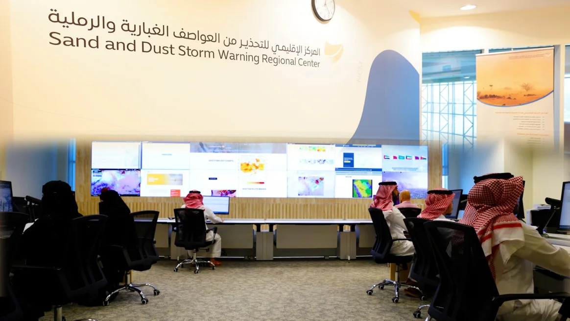 المملكة تقدم خريطة طريق لمواجهة العواصف الغبارية المملكة تقدم خريطة طريق لمواجهة العواصف الغبارية