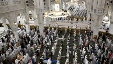 دليل المُصلي بـ 7 لغات في مصليات المسجد الحرام