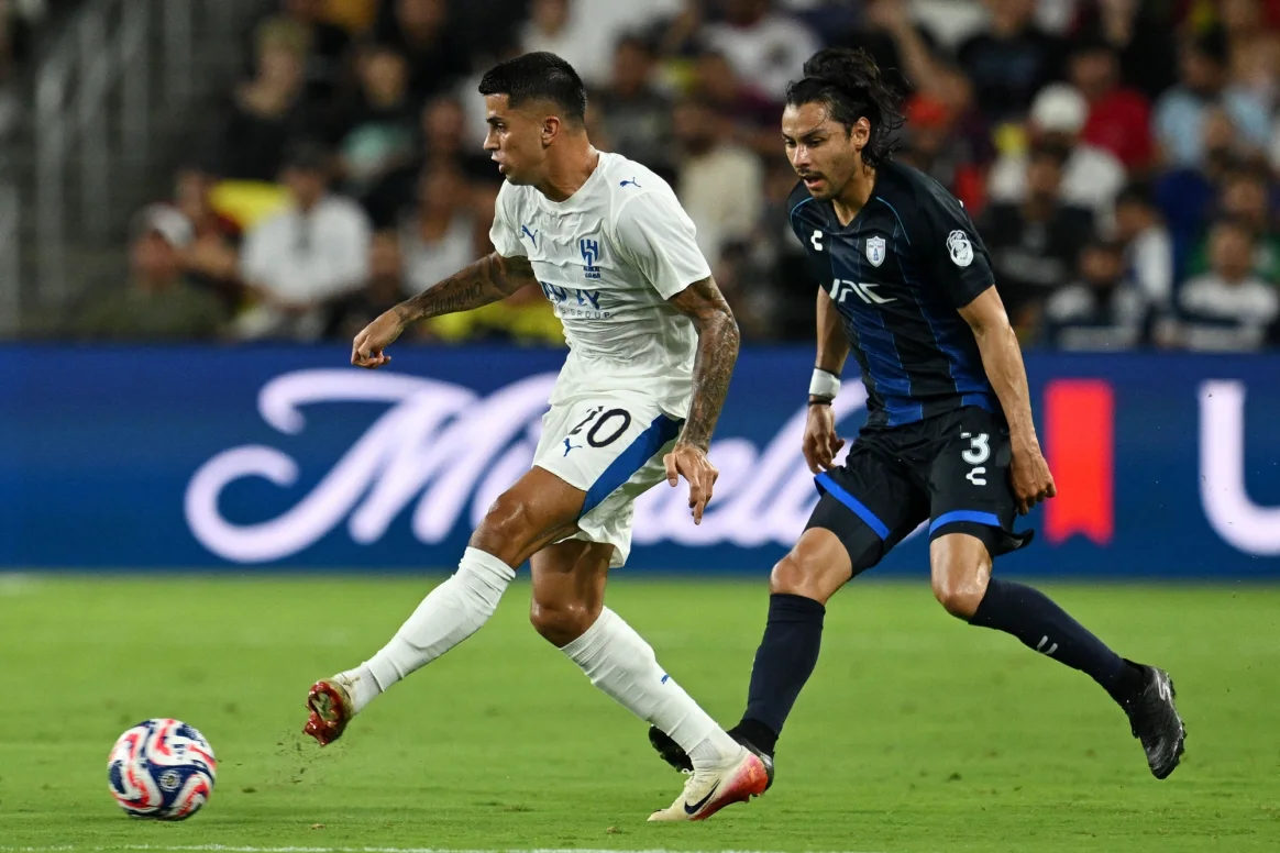 الهلال يعبر باتشوكا ويتأهل لثمن نهائي كأس العالم للأندية الهلال يعبر باتشوكا ويتأهل لثمن نهائي كأس العالم للأندية