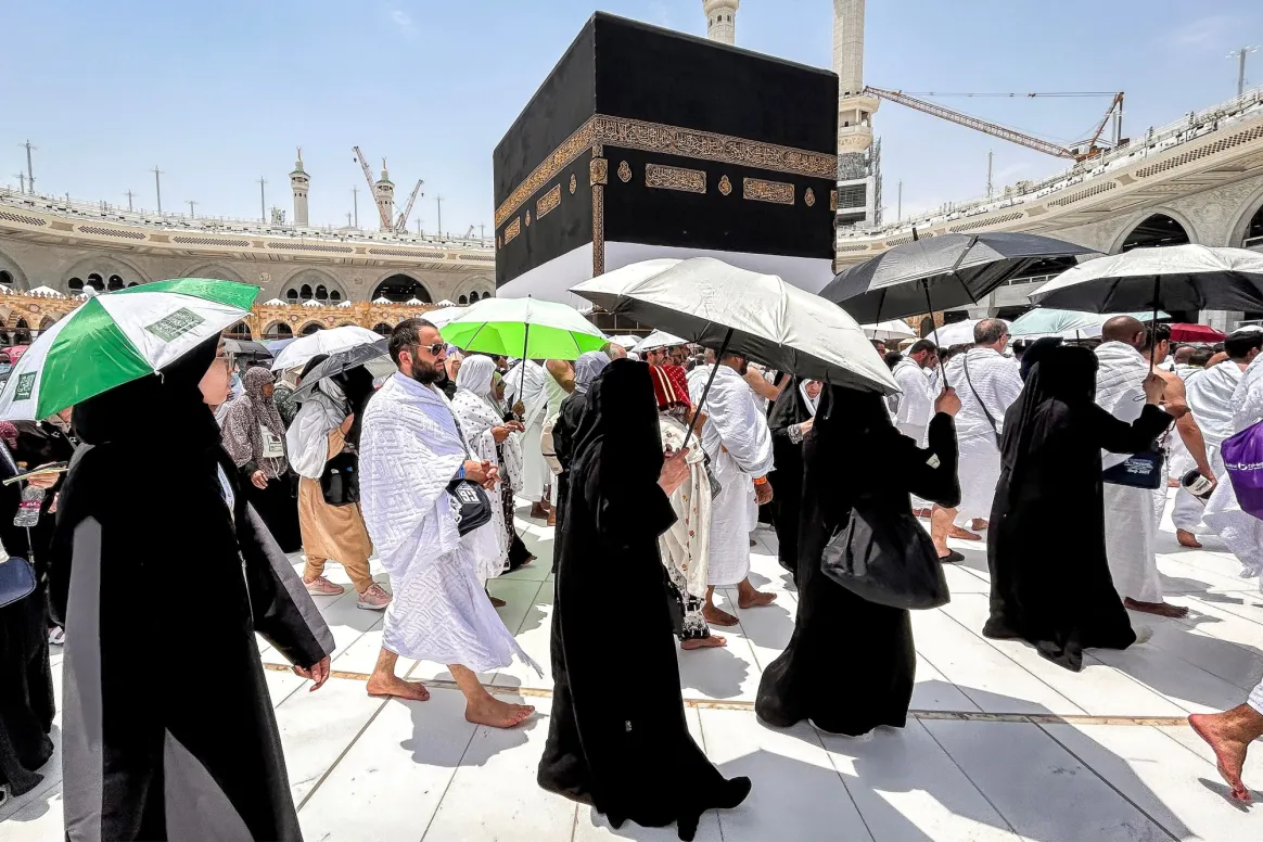 "الحج": إصدار 190 ألف تأشيرة عمرة منذ انطلاق الموسم