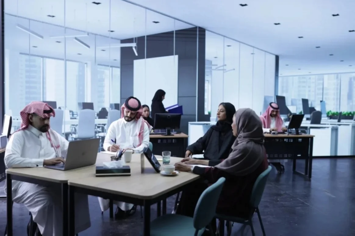 "مُدد" توقع اتفاقية لإطلاق منتج الراتب المرن