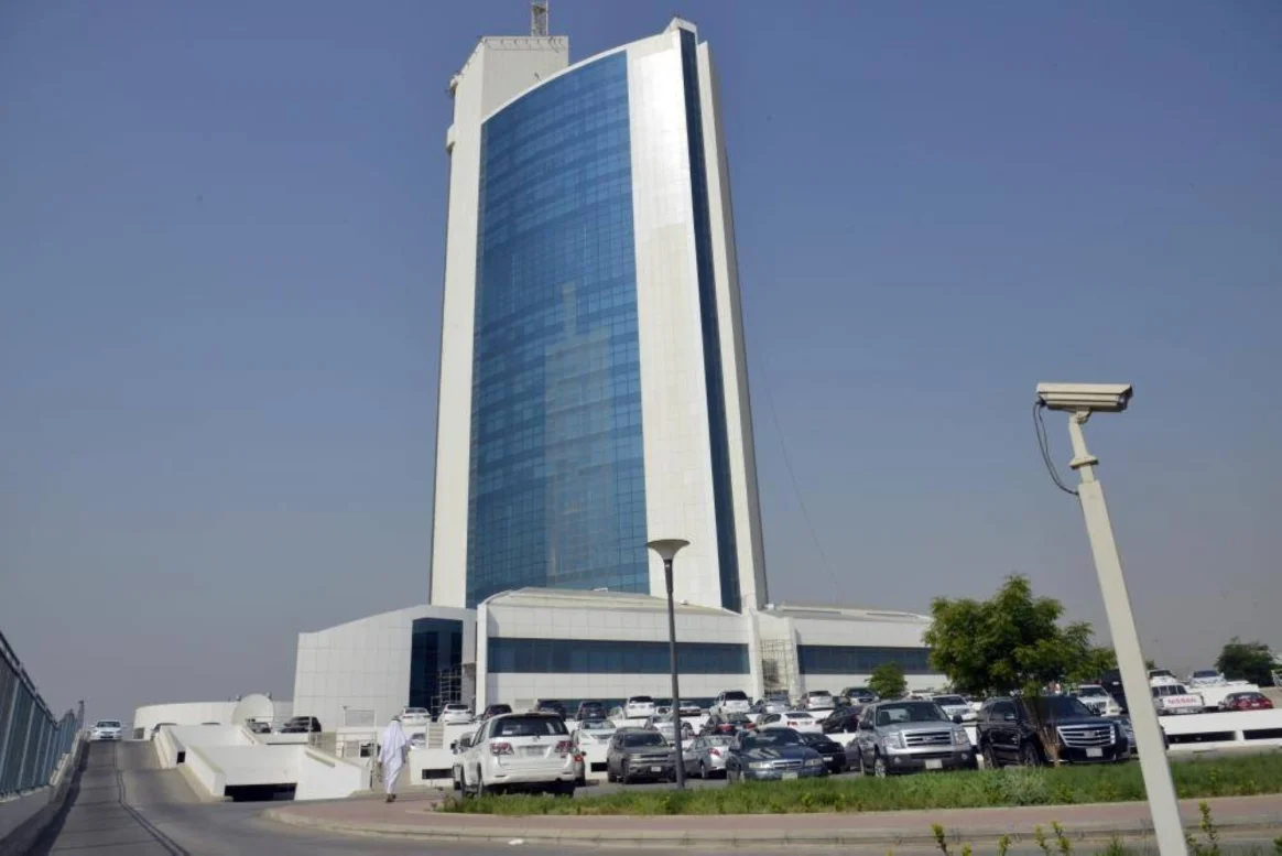"الأرصاد" يحيل شخصاً حذر من ظواهر جوية حادة للجنة المخالفات