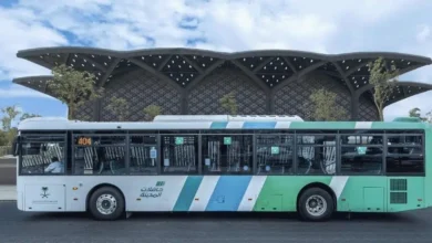 حافلات المدينة تُحدّث محطات النقل العام وفق المسارات الجديدة