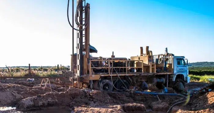 شروط إصدار رخص حفر الآبار الجديدة للمشاريع الزراعية على الرف الرسوبي