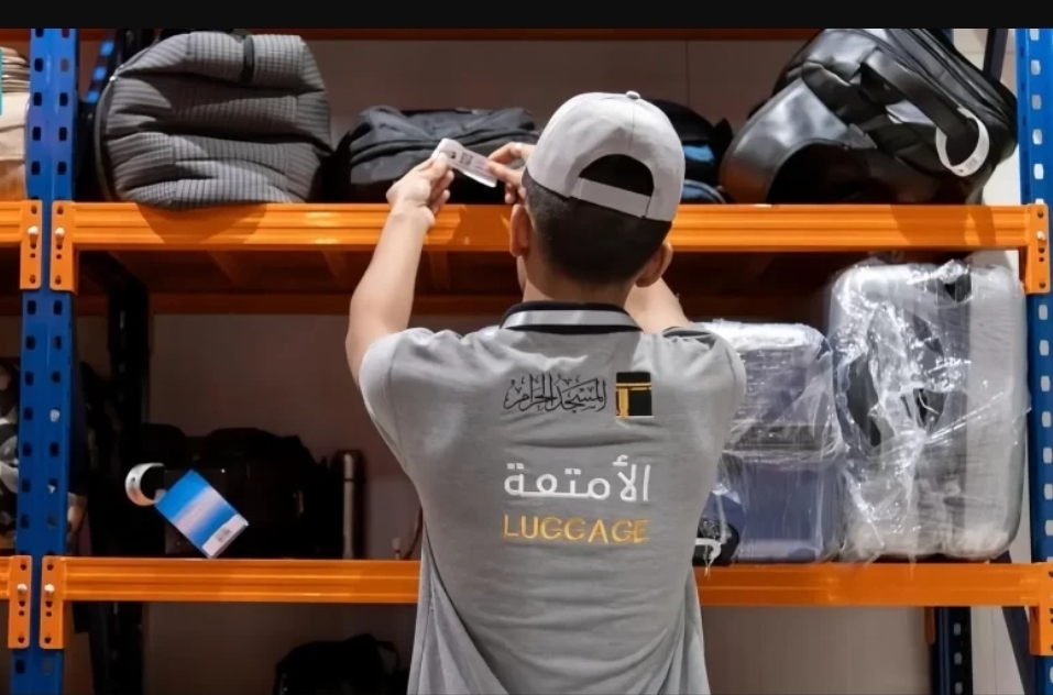 العناية بالحرمين تقدم خدماتها للقاصدين على مدار الساعة العناية بالحرمين تقدم خدماتها للقاصدين على مدار الساعة
