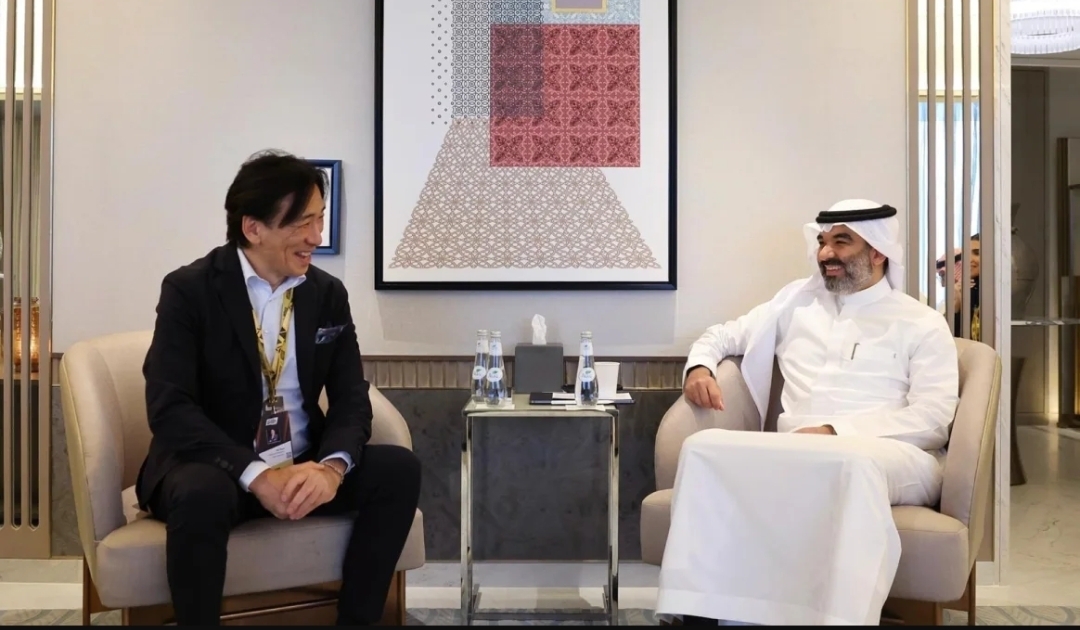 السواحه يبحث تعزيز قطاع الألعاب مع كبرى الشركات العالمية السواحه يبحث تعزيز قطاع الألعاب مع كبرى الشركات العالمية