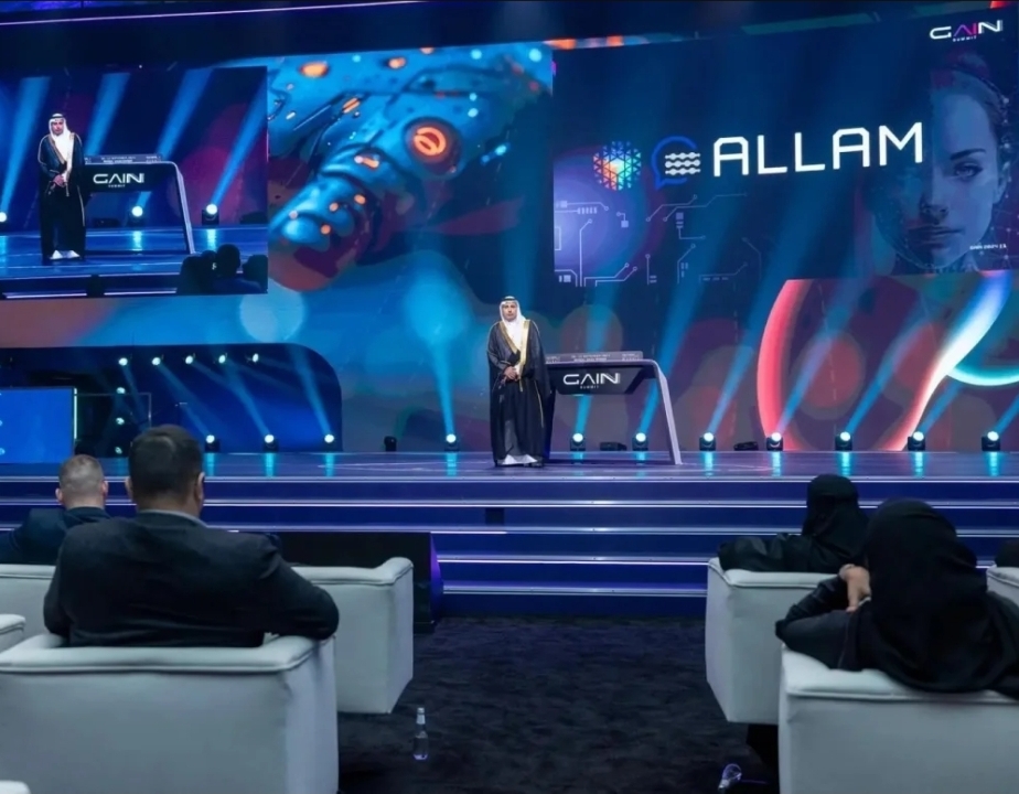 المملكة تطلق أول نموذج ذكاء اصطناعي عربي متقدم المملكة تطلق أول نموذج ذكاء اصطناعي عربي متقدم