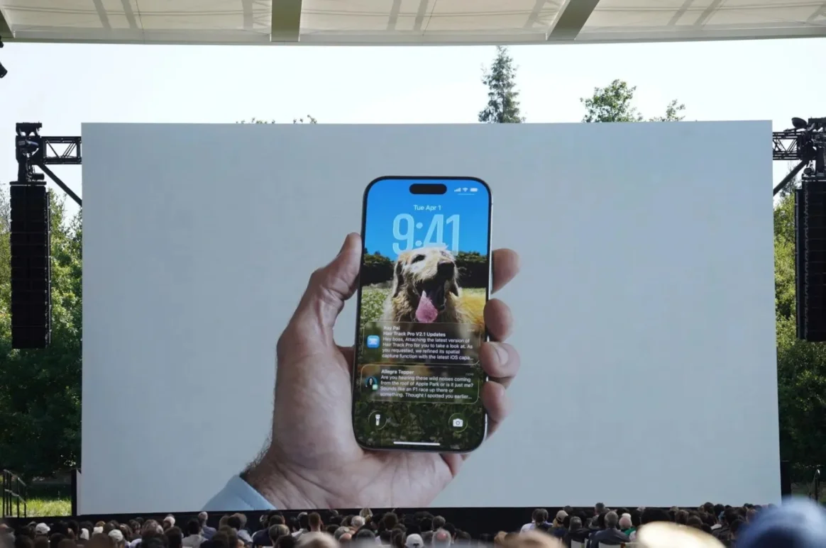 آبل تدمج "GPT-5" في تحديث iOS 26 القادم