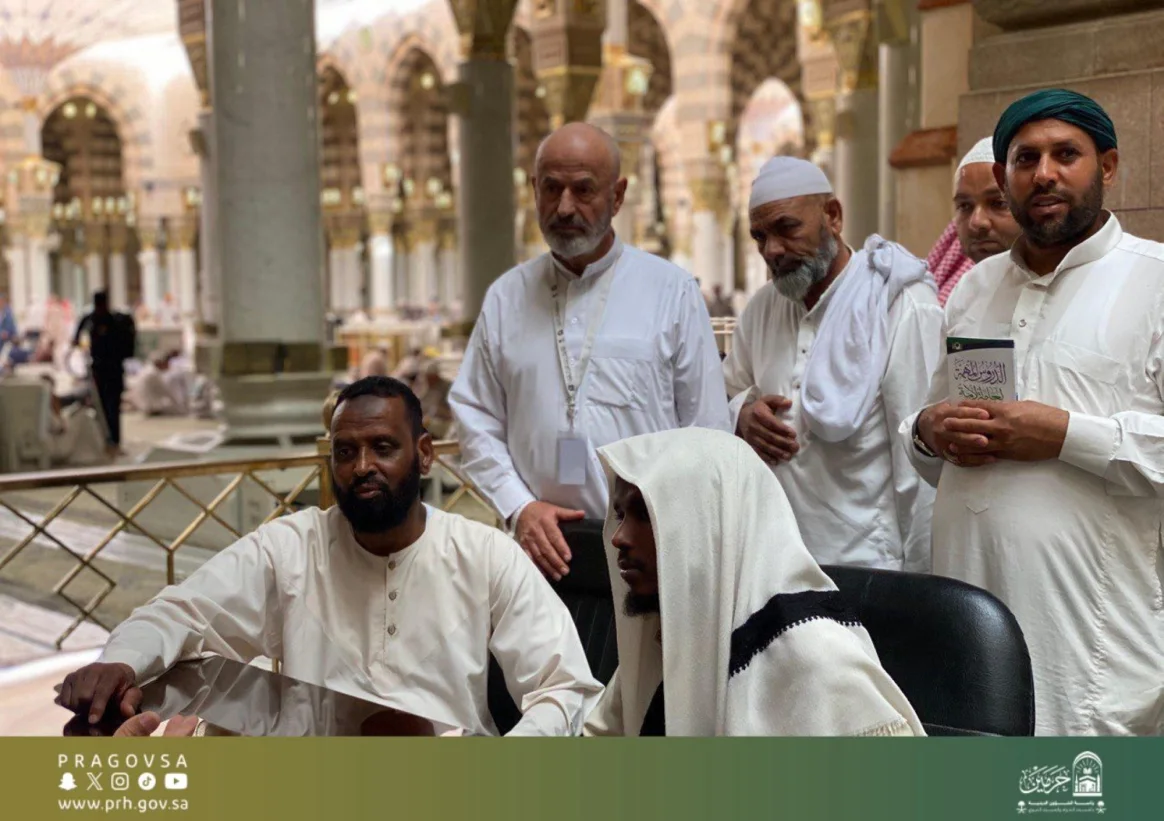 الخدمات الإثرائية تحيط بزوار المسجد النبوي الخدمات الإثرائية تحيط بزوار المسجد النبوي