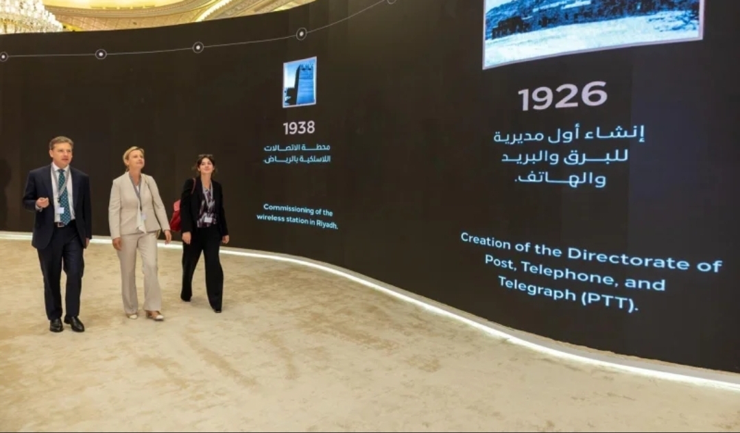 الجسر الرقمي يوثق مسيرة التحول التقني بالمملكة منذ 1925 الجسر الرقمي يوثق مسيرة التحول التقني بالمملكة منذ 1925