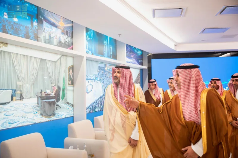 الأمير فيصل بن سلمان: مكتبة الملك فهد توازن بين التقنيات ونوادر الكتب