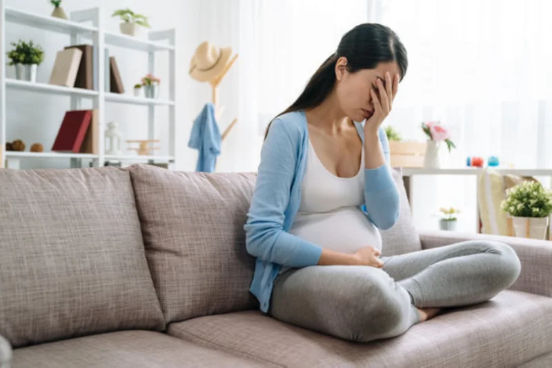 التوتر أثناء الحمل يُصيب الجنين بالقلق المزمن التوتر أثناء الحمل يُصيب الجنين بالقلق المزمن