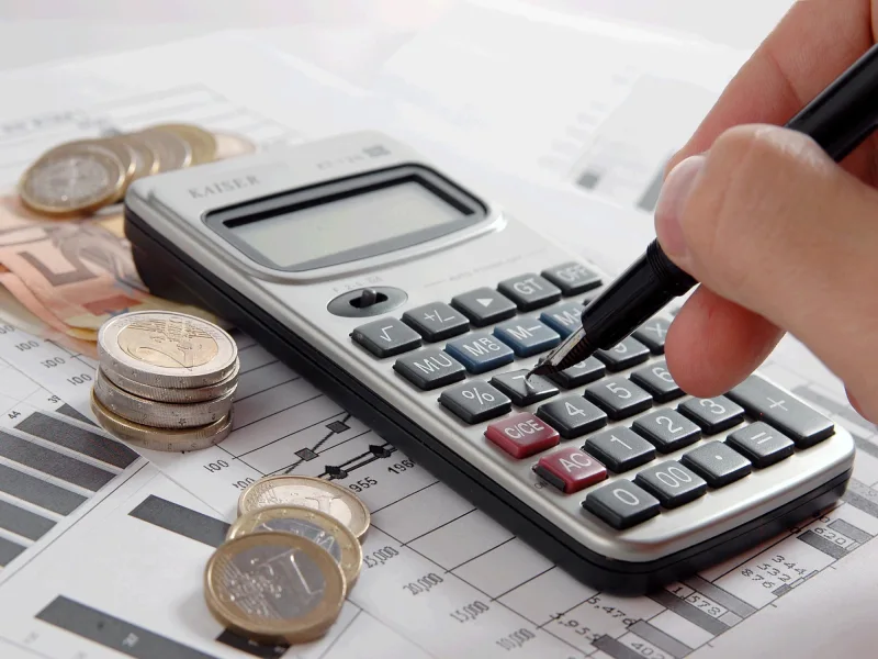 بدء المرحلة الأولى من توطين مهن المحاسبة الاثنين المقبل بدء المرحلة الأولى من توطين مهن المحاسبة الاثنين المقبل