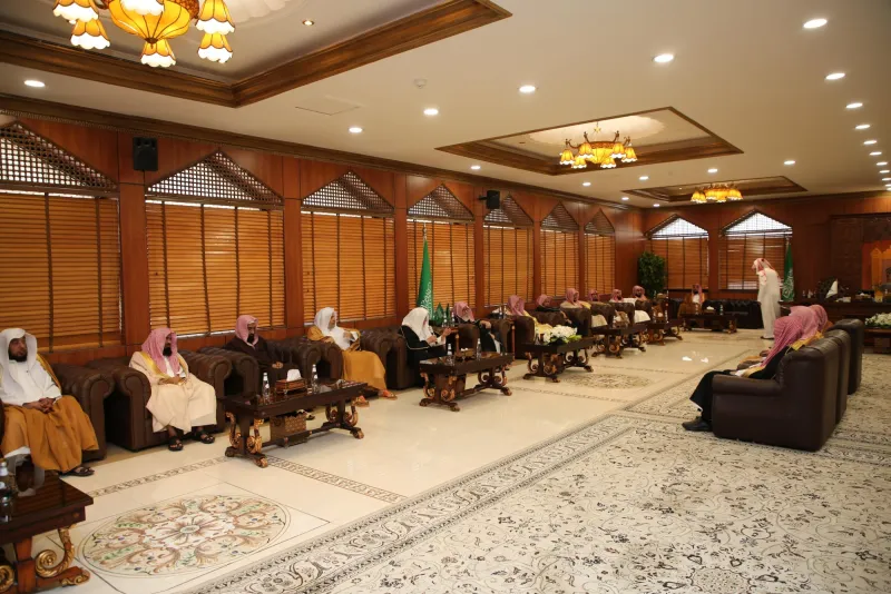 المفتي يستقبل أعضاء هيئة كبار العلماء المفتي يستقبل أعضاء هيئة كبار العلماء