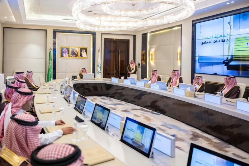 "الداخلية" تدشن وحدة الأورام المتنقلة للخدمات الطبية "الداخلية" تدشن وحدة الأورام المتنقلة للخدمات الطبية