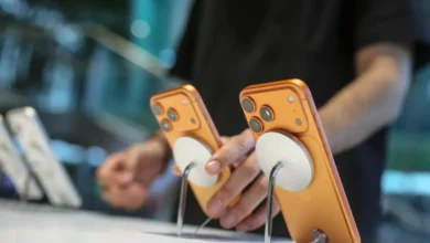 "آبل" تستعيد صدارة سوق الهواتف الذكية