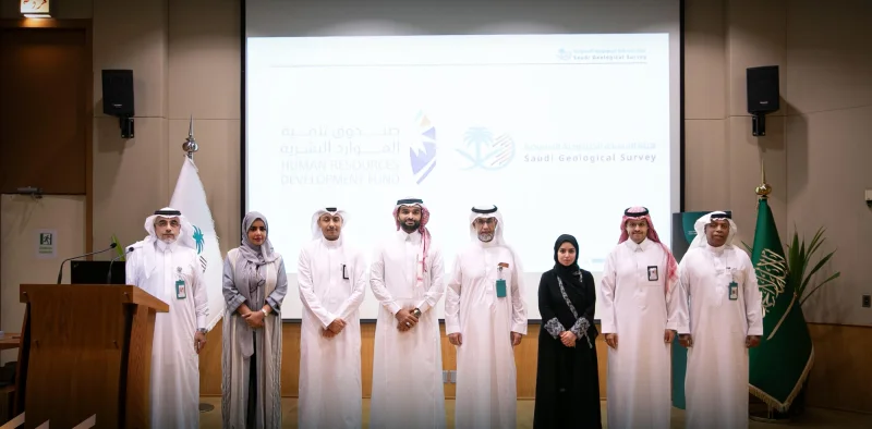 إطلاق الدفعة الثانية من برنامج "صنّاع الغد" إطلاق الدفعة الثانية من برنامج "صنّاع الغد"