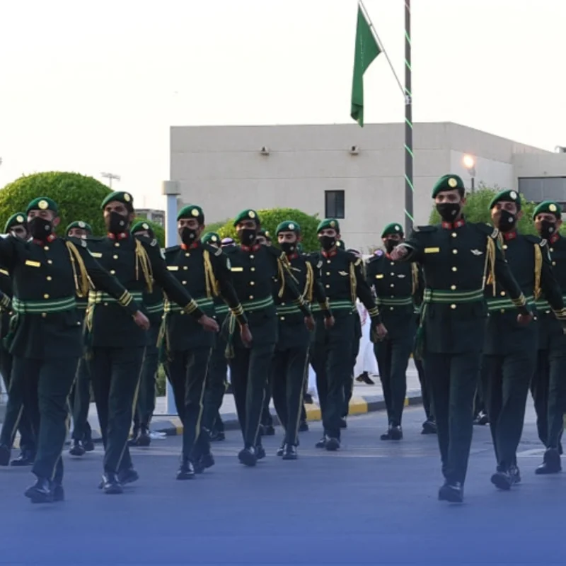 "الدفاع" تفتح باب "التجنيد الموحد" للرجال والنساء "الدفاع" تفتح باب "التجنيد الموحد" للرجال والنساء