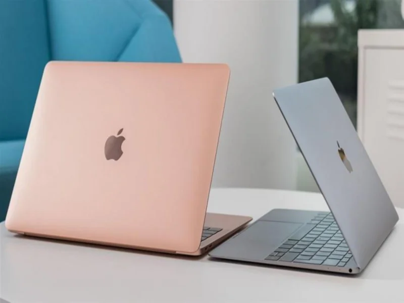 أبل تستعدّ لإصدار "لاب توب" منخفض التكلفة أبل تستعدّ لإصدار "لاب توب" منخفض التكلفة