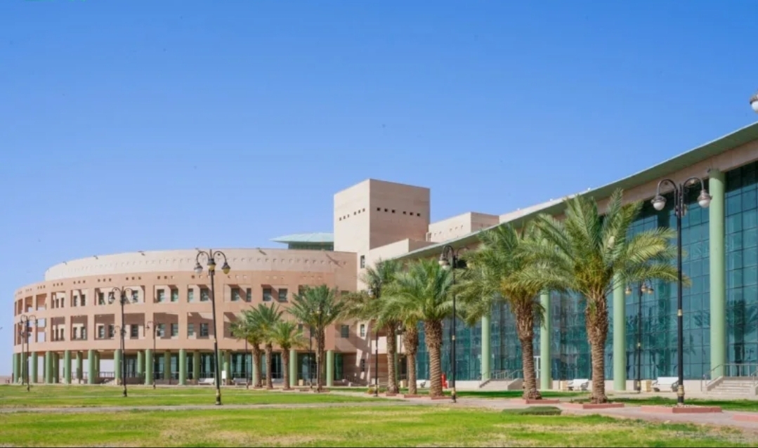 دراسة سعودية لتحسين كفاءة إدارة الطاقة بالمباني الذكية